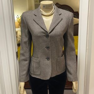 Black and white vintage Ralph Lauren short blazer.